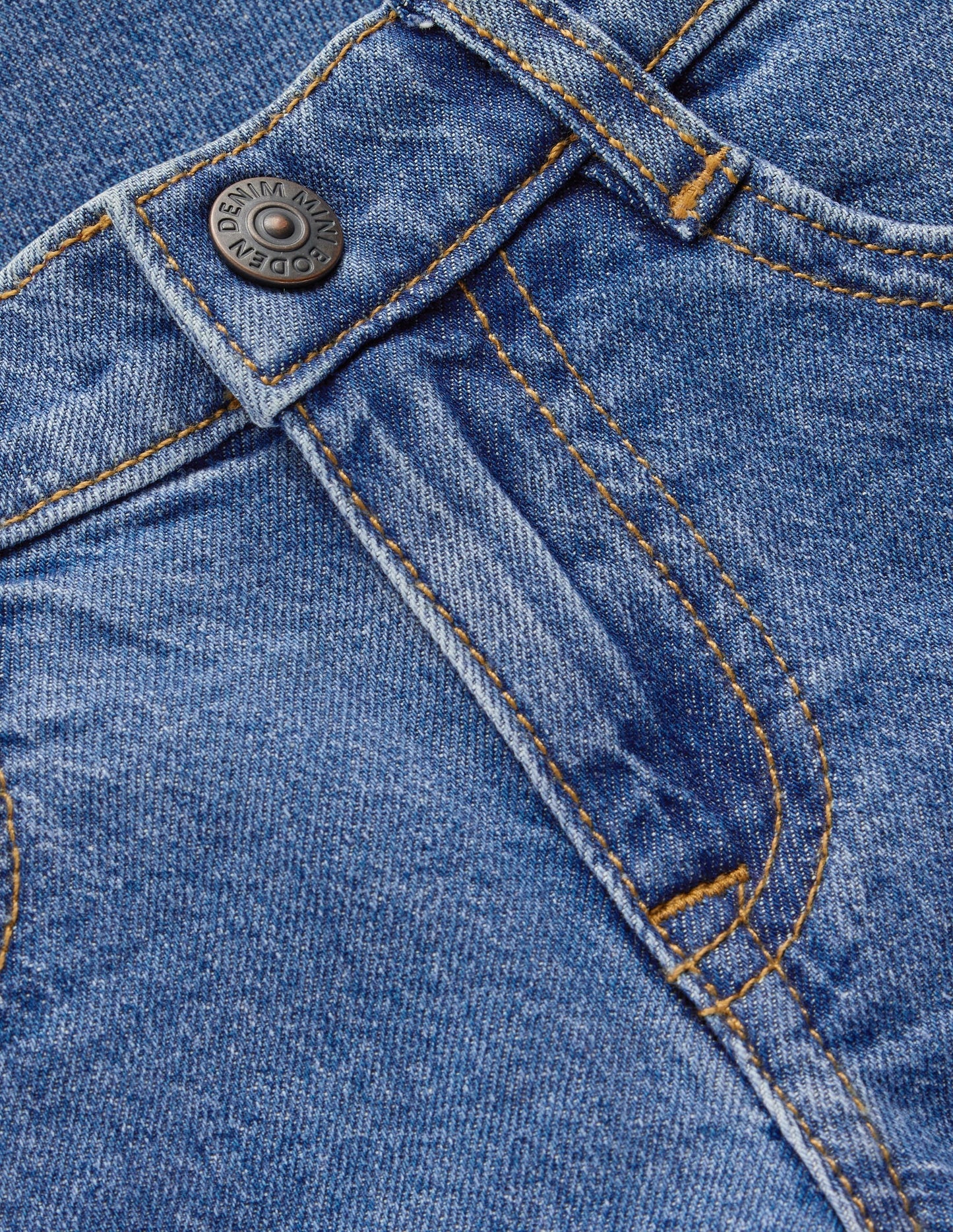Easy Straight Jeans-Mid Wash