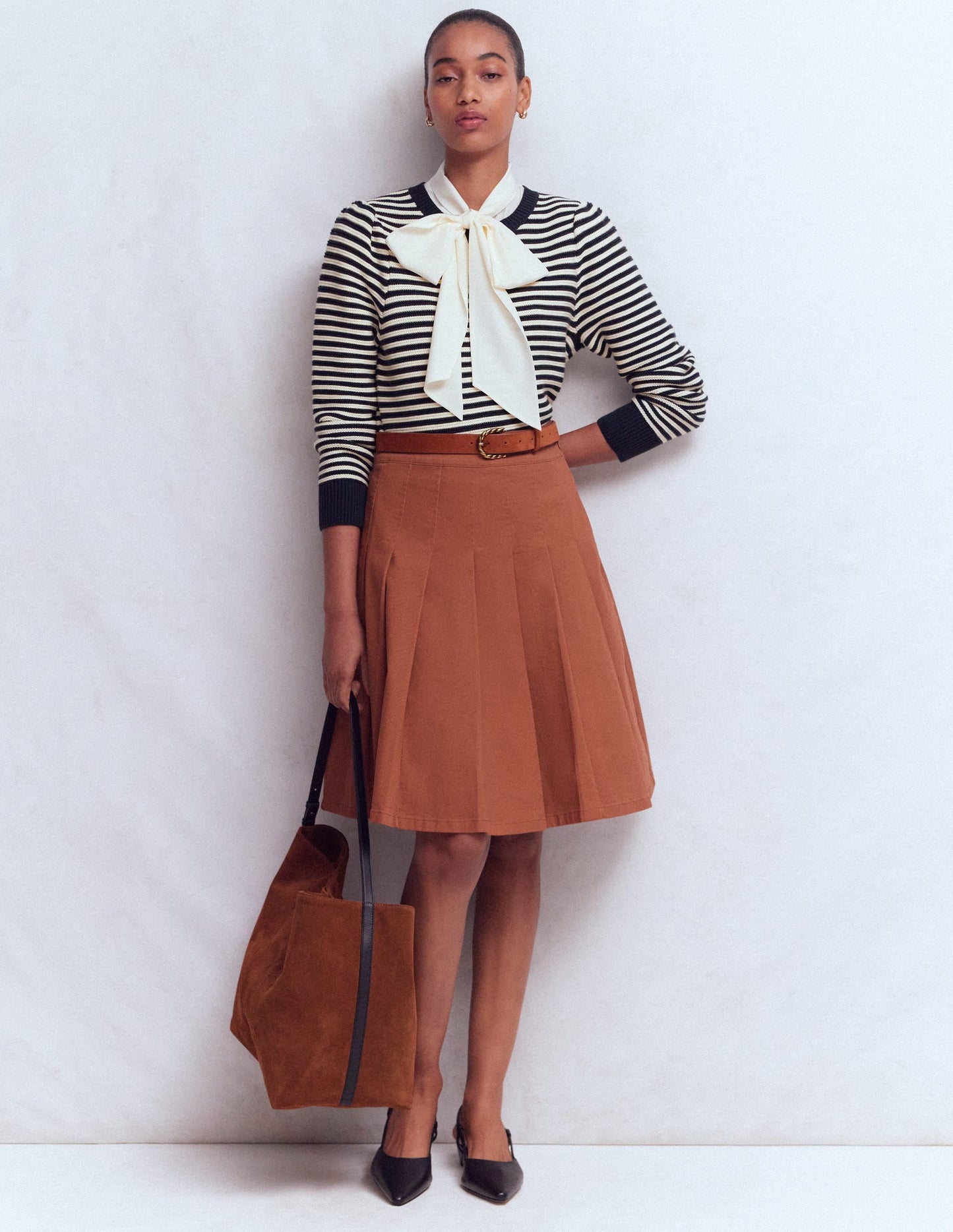 Textured Stitch Jumper-Navy, Ivory