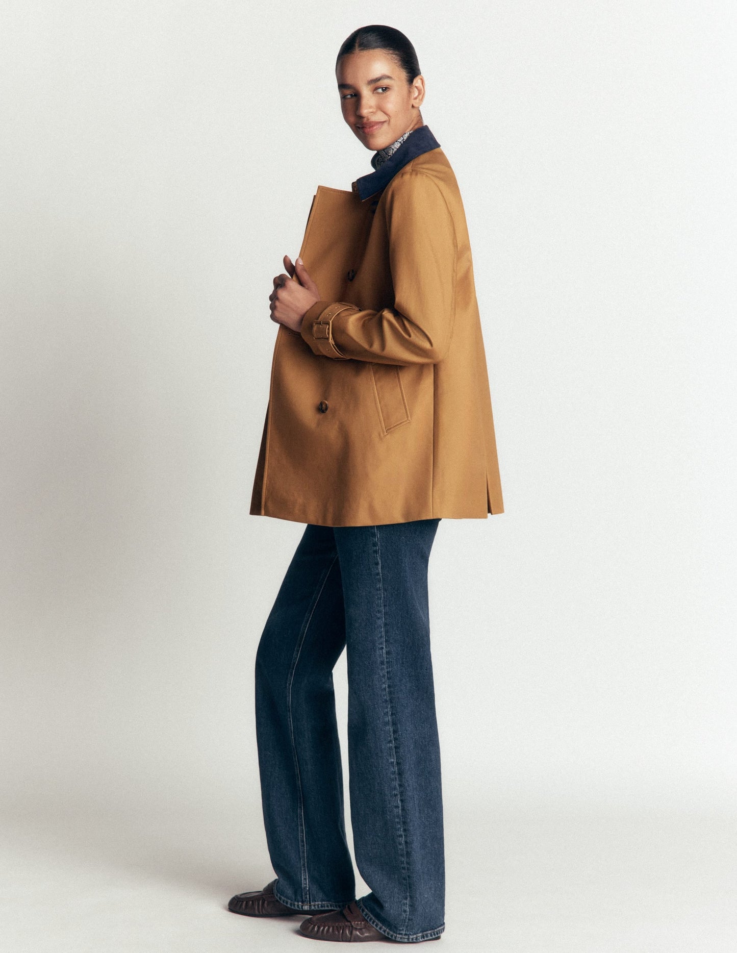 Swing Box Short Trench-Camel