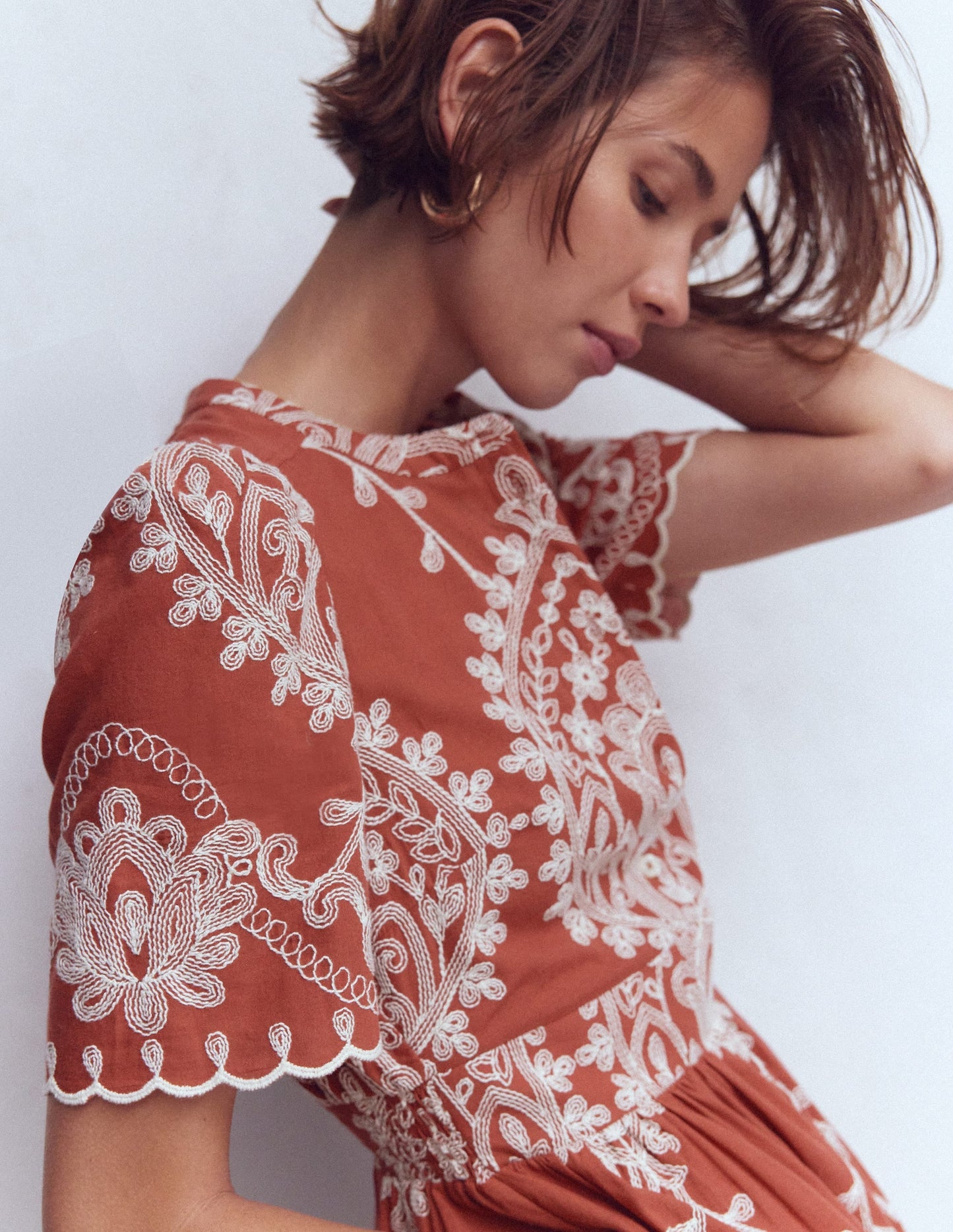 Ivy Button Cotton Midi Dress-Rust Embroidery